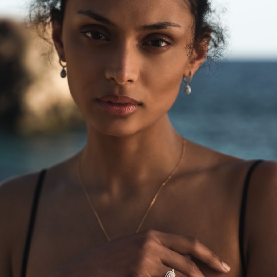 Waterproof Jewellery: Can You Swim in It?