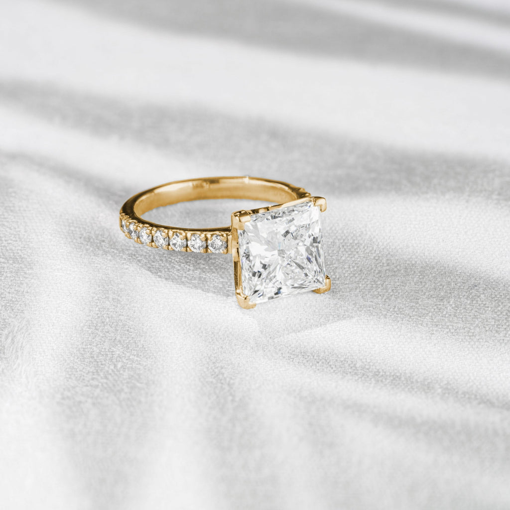 princess cut diamond ring