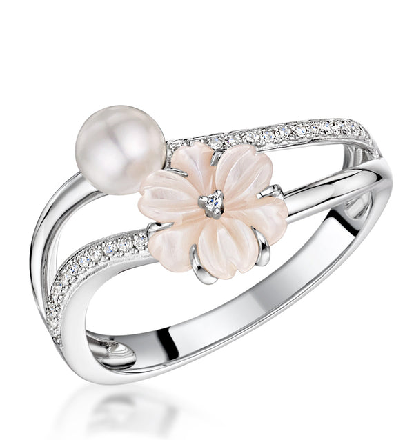 4.5mm Pearl with Shell and Diamond Stellato Ring in 9K White Gold