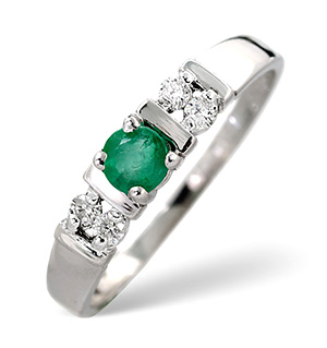 18K White Gold Diamond and Emerald Ring 0.10ct