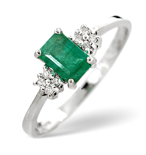 18K White Gold Diamond and Emerald Ring 0.06ct