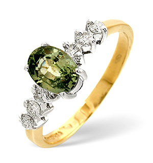 9K Gold Green Sapphire Ring with Shoulder Diamonds