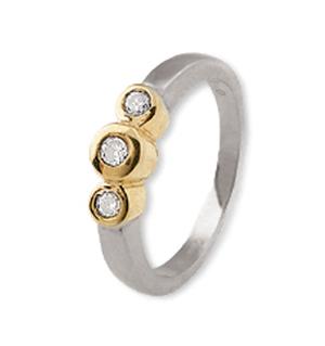 18K GoldThree Stone Ladies Diamond Ring 0.15ct