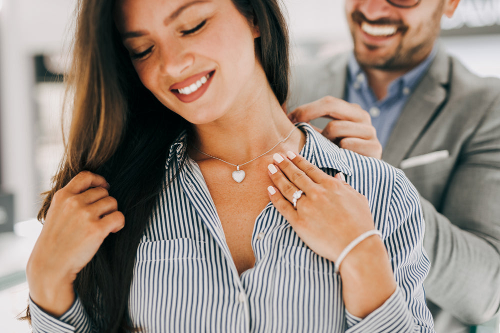 How to Choose a Diamond Necklace or Pendant