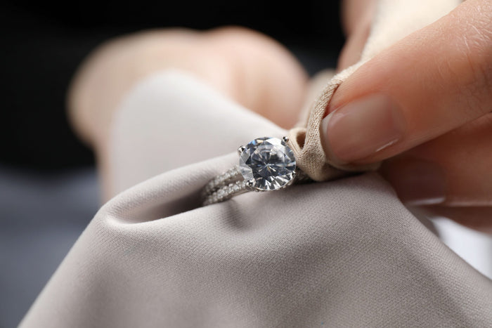 cleaning a platinum ring
