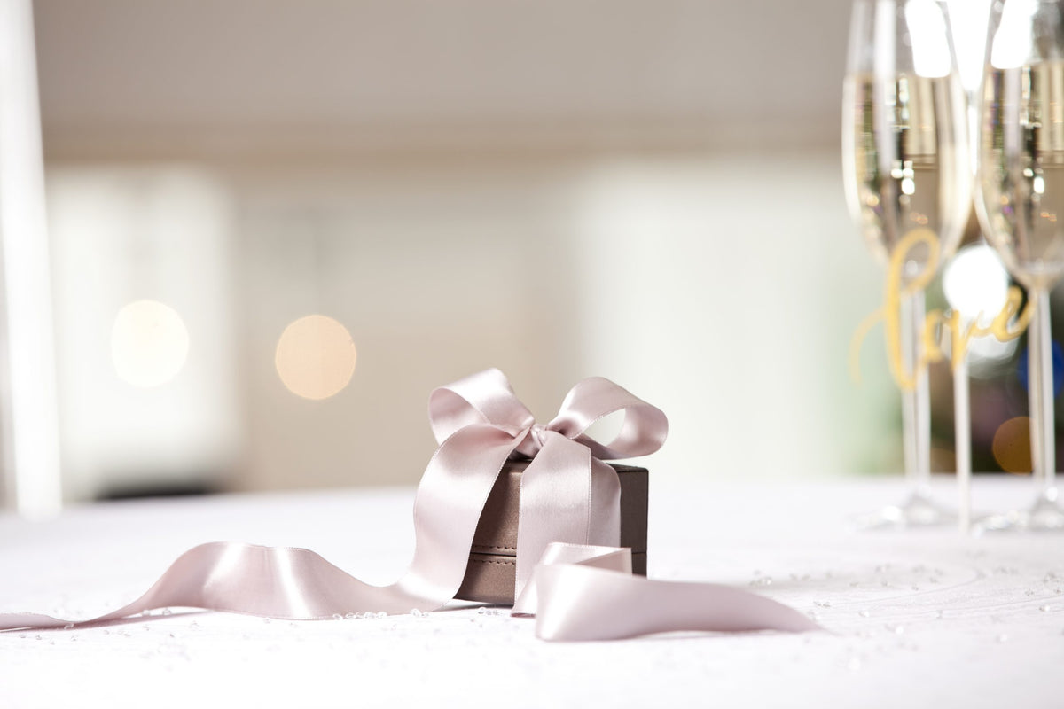 Jewellery gifts for the bride and groom