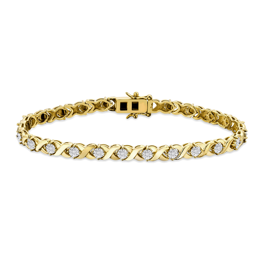 Diamond Kisses Bracelet With 0.05ct Set in 18K Gold Vermeil