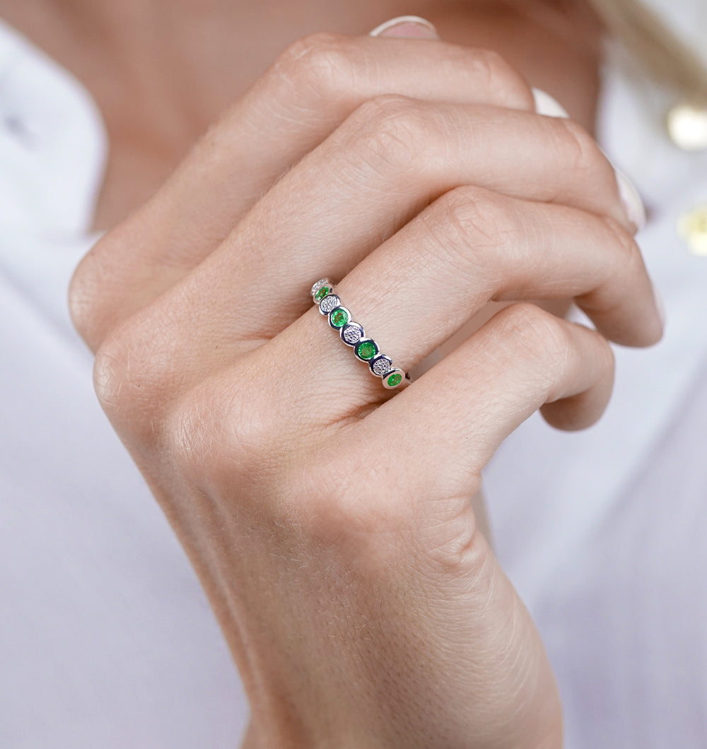 Stellato Emerald and Diamond Eternity Ring in 9K White Gold - SIZE I
