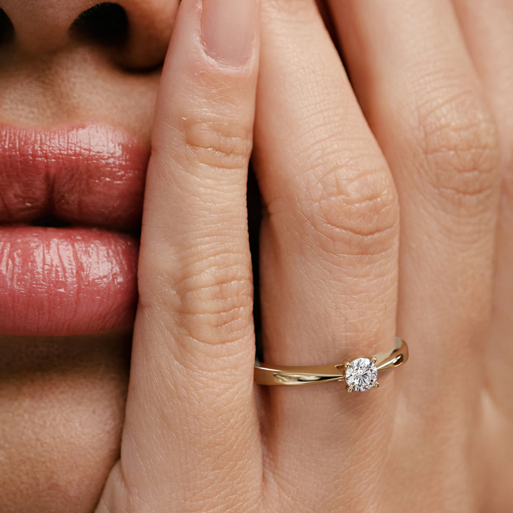 Naomi Lab Diamond Engagement Ring 0.33ct H/Si in 9K Gold