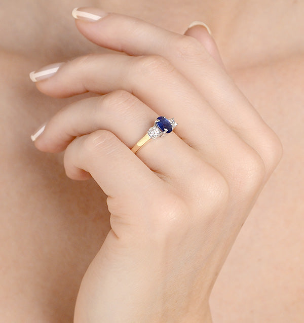 Sapphire 0.80ct And Lab Diamonds G/Vs 0.50ct 18K Gold Ring FET23-U