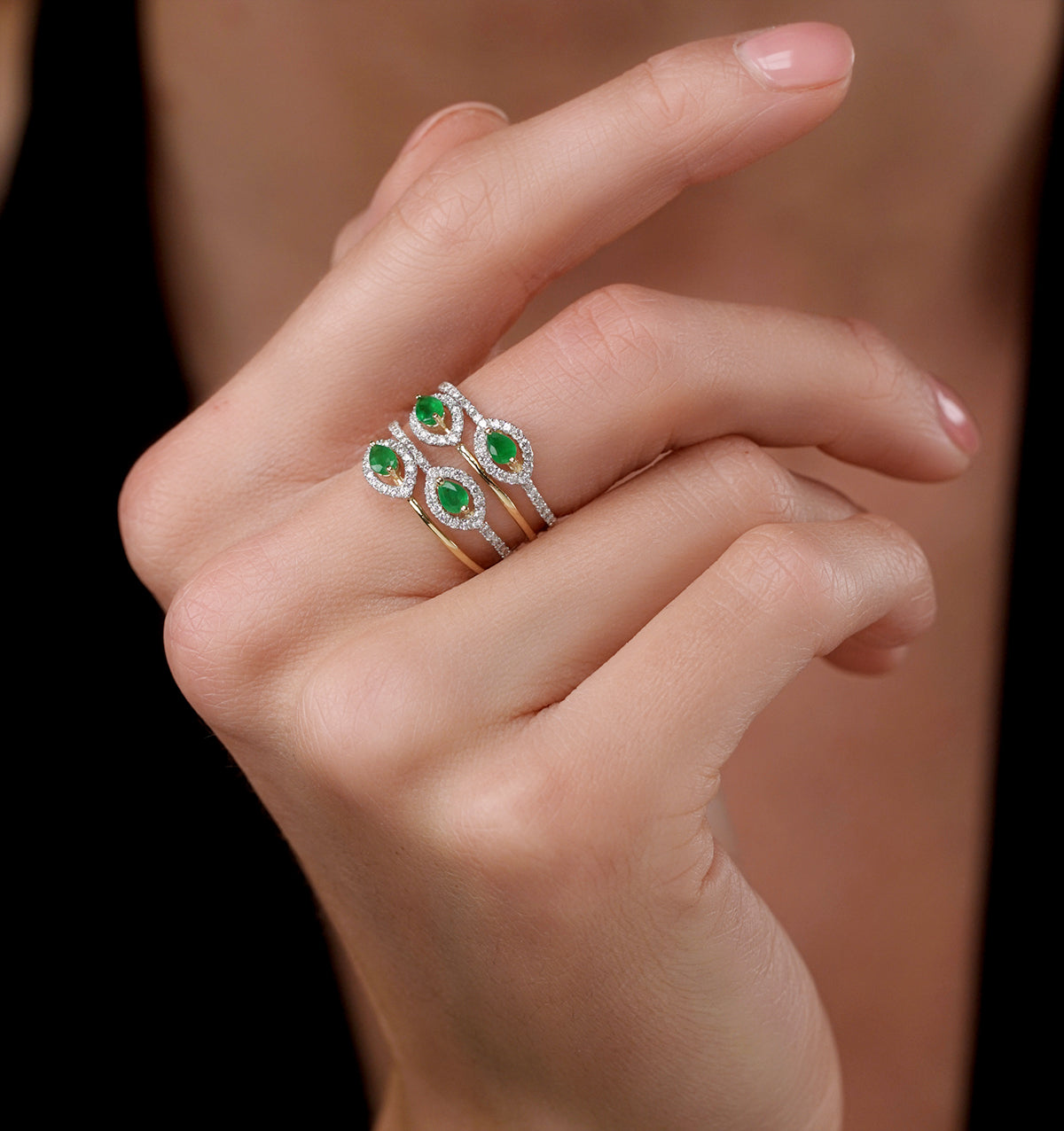 Emerald and Diamond Halo Statement Ring 18K Gold - Asteria Collection