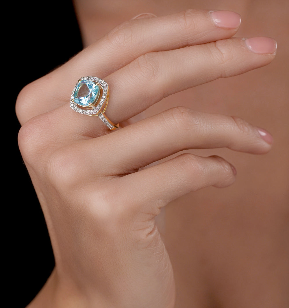 5.40ct Blue Topaz and Lab Diamond Asteria Statement Ring in 9K Gold