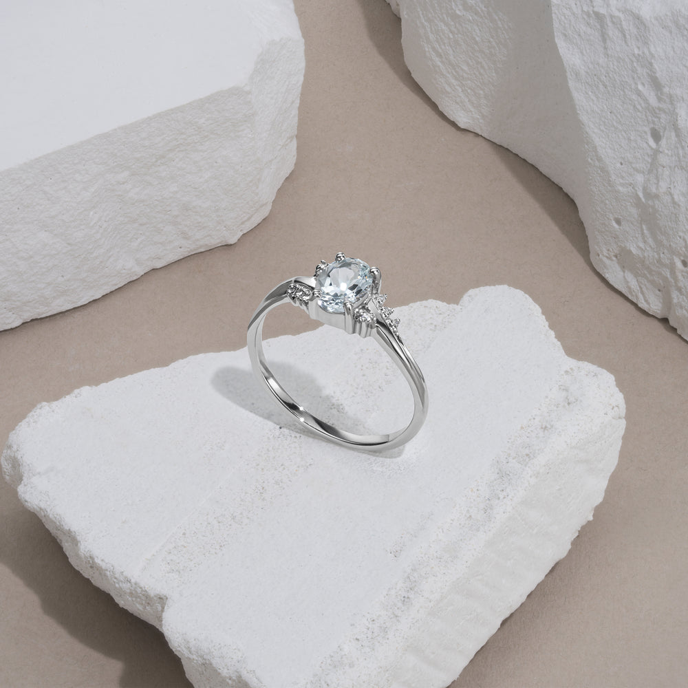Aquamarine 0.70CT And Diamond 9K White Gold Ring E5731
