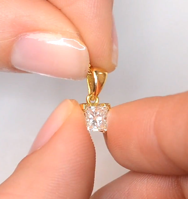 18K Gold Princess Cut Lab Diamond Pendant Necklace 0.50CT F/VS