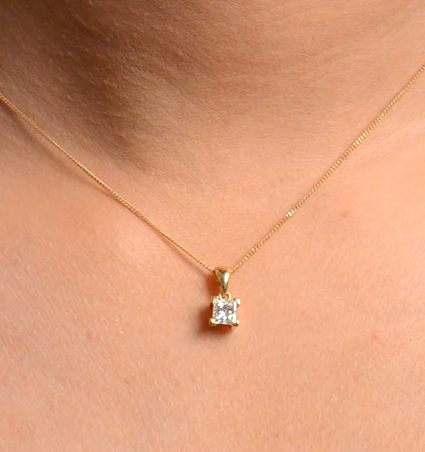 18K Gold Princess Cut Diamond Pendant Necklace 0.50CT G/VS