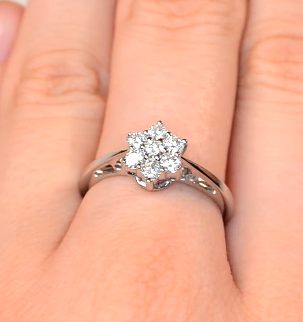 1.00ct G/Vs Diamond and Platinum Ring - Ft20-322Xus