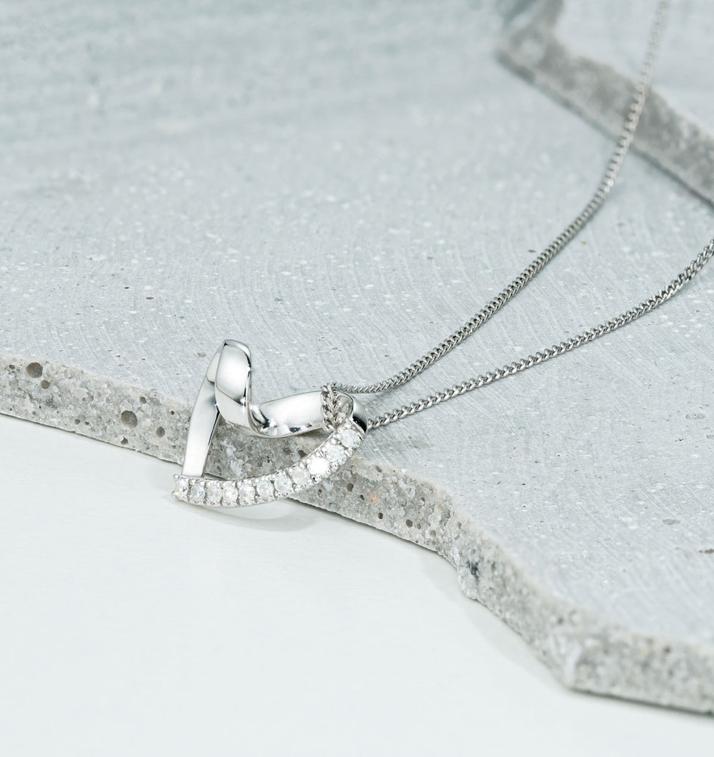 Heart Pendant Necklace 0.10ct Diamond 9K White Gold