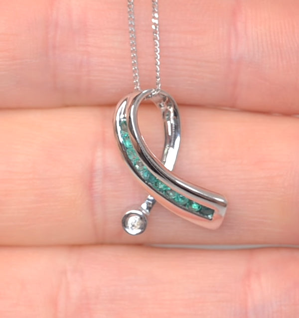 Emerald 0.22CT And Diamond 9K White Gold Ribbon Pendant Necklace
