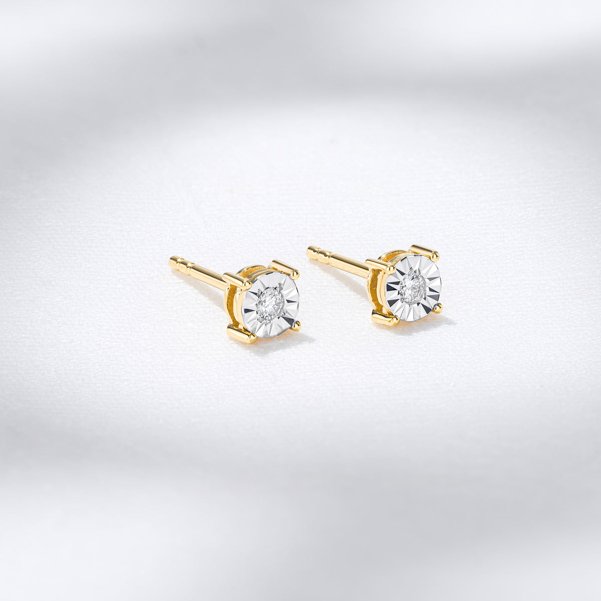 Lab Diamond Stud Earrings 5mm 0.10ct H/SI in 18K Gold Vermeil