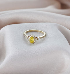 Georgina Yellow Lab Diamond Oval Halo 0.90ct Ring in 18K Yellow Gold - Elara Collection