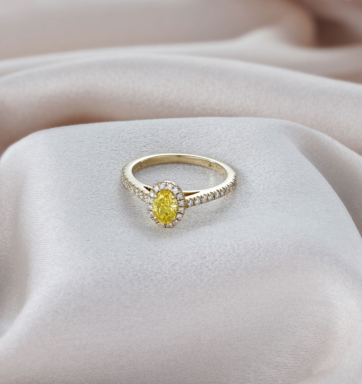 Georgina Yellow Lab Diamond Oval Halo 0.90ct Ring in 18K Yellow Gold - Elara Collection