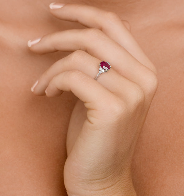 Ruby 0.90ct And Diamond 18K White Gold Ring