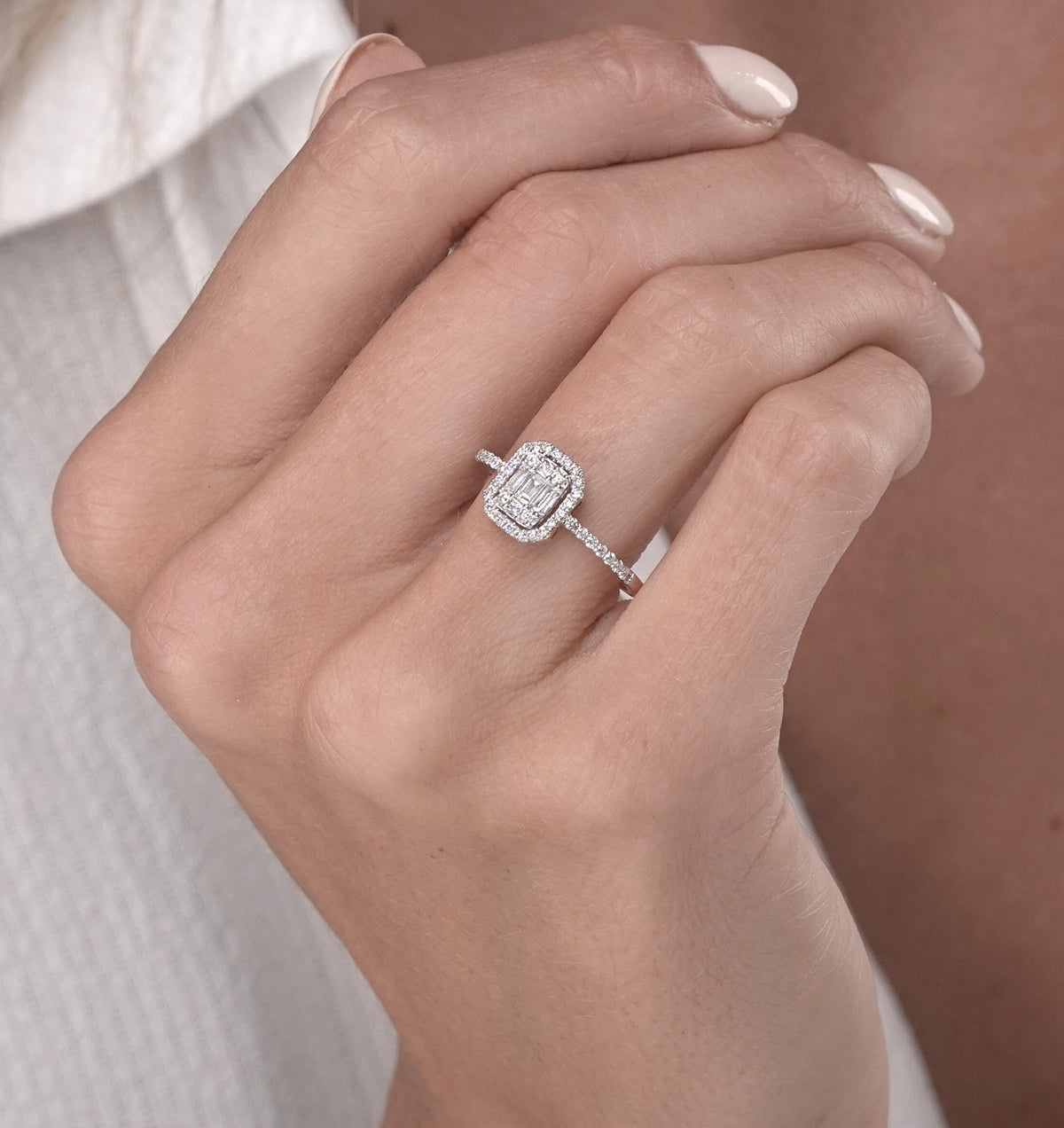 0.40ct Halo Baguette Diamond Asteria Ring in 18K White Gold