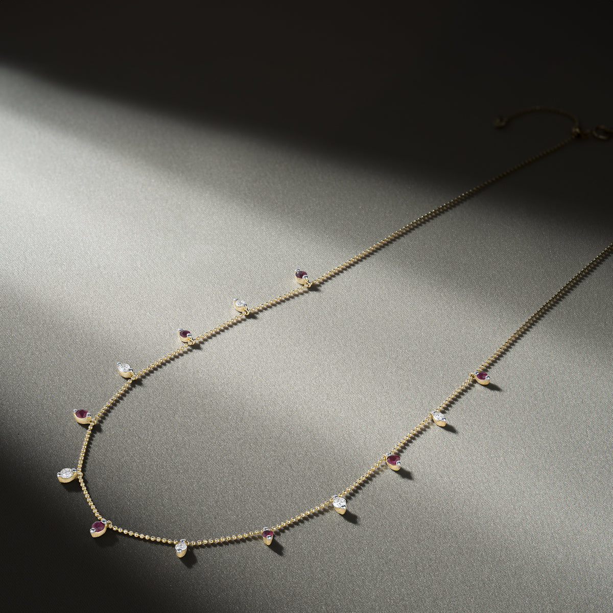 Ruby and Diamond Necklace in 18K Gold - Vivara Collection