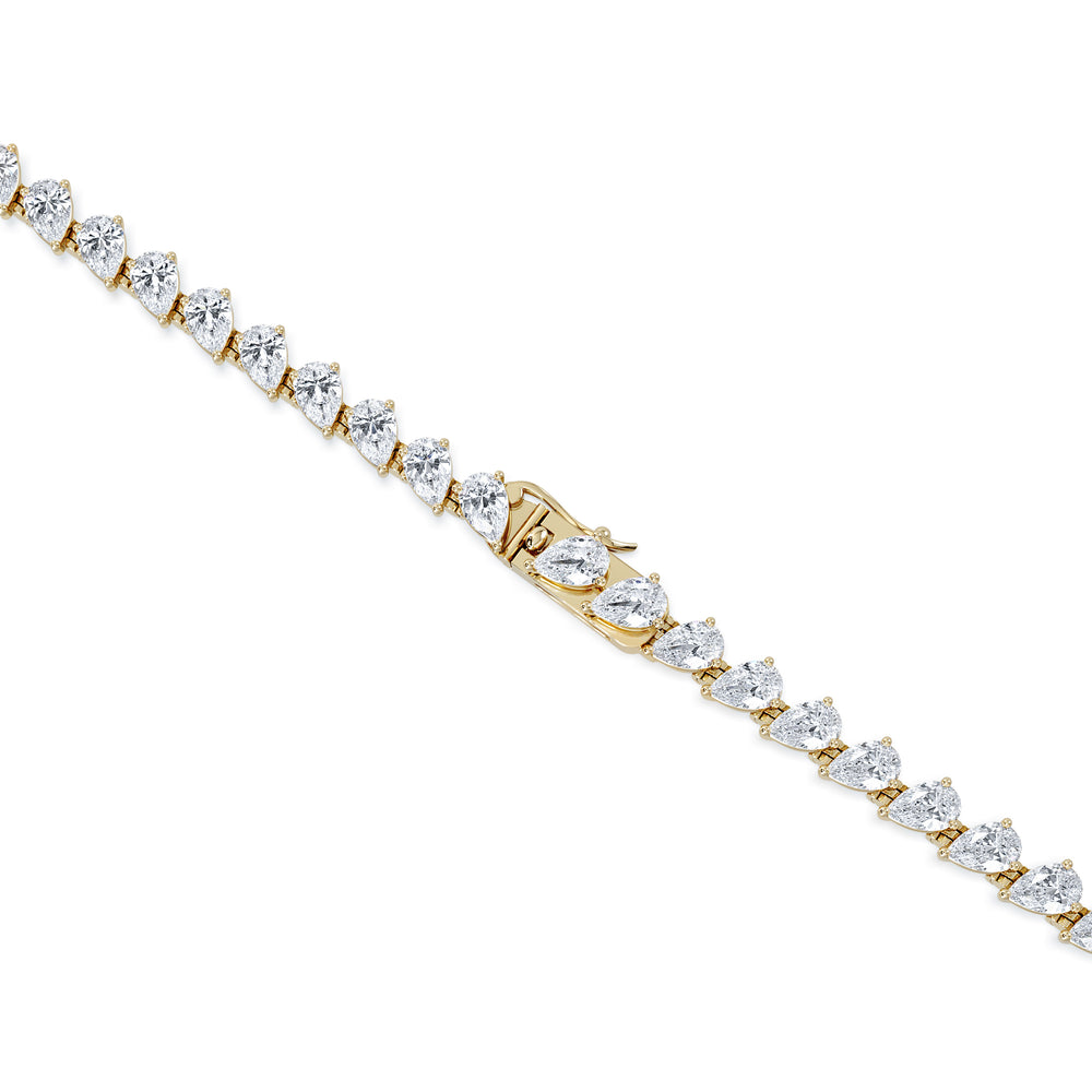 LUXE 20.00ct Lab Diamond Necklace with 1.50ct IGI Certified Pear-Cut Centre in 18K Yellow Gold