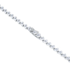 LUXE 32.00ct Lab Diamond Necklace with 3.00ct IGI Certified Pear-Cut Centre in 18K White Gold