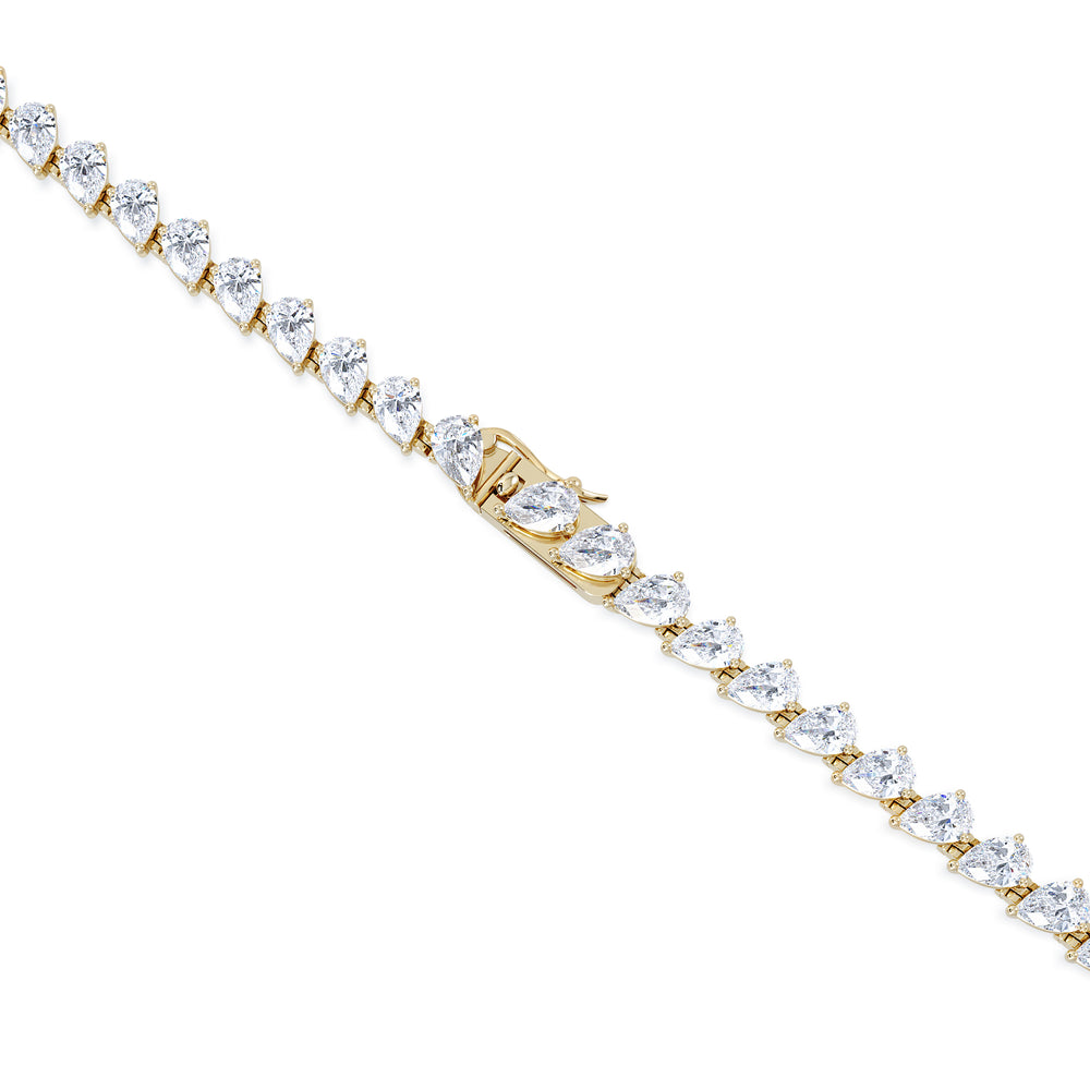 LUXE 32.00ct Lab Diamond Necklace with 3.00ct IGI Certified Pear-Cut Centre in 18K Yellow Gold