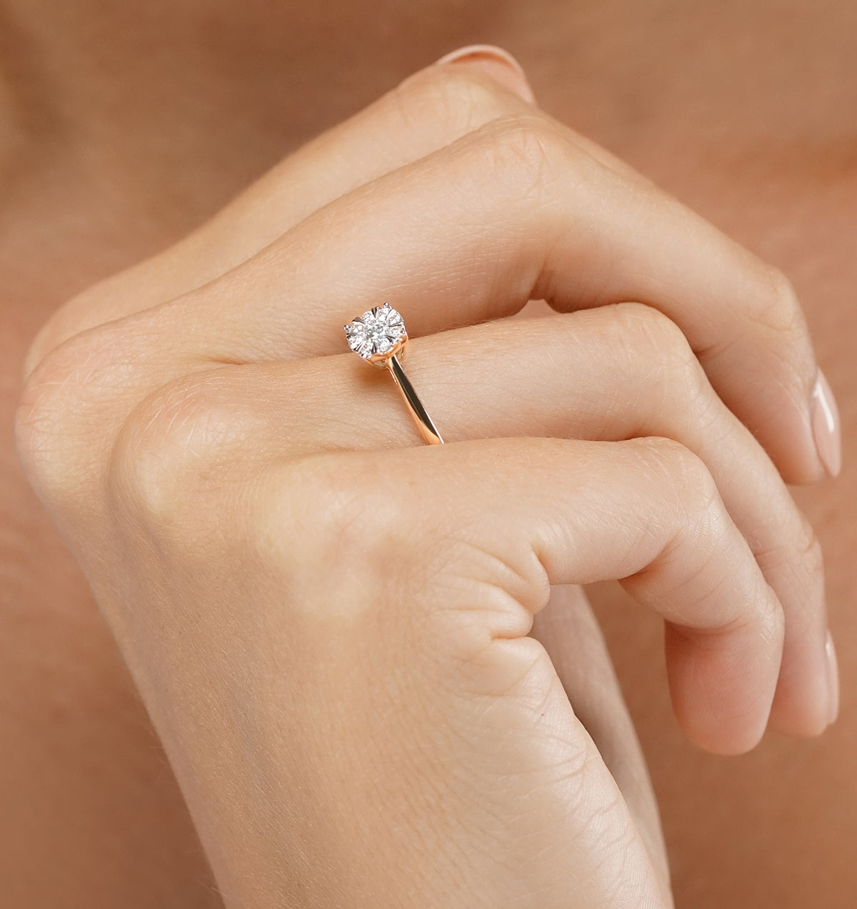 0.25ct Lab Diamond Cluster Solitaire Ring H/Si in 9K Gold