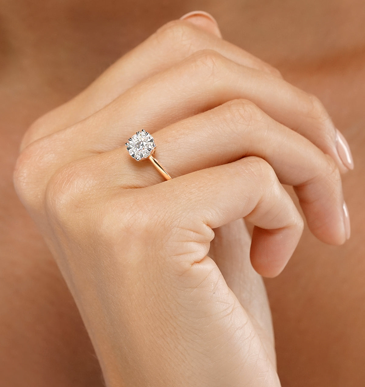 0.50ct Lab Diamond Cluster Solitaire Ring H/Si in 9K Gold