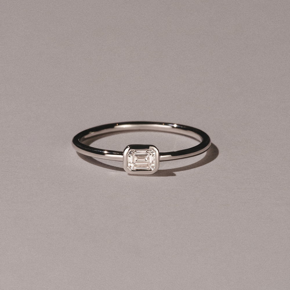 Horizon Emerald Cut Lab Diamond Solitaire Ring 0.25ct H/SI in 9K White Gold