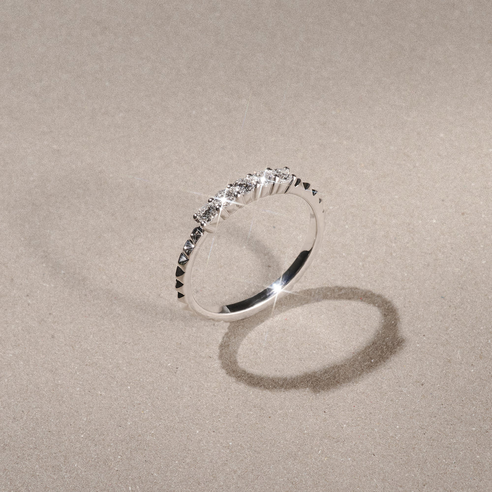 Era 0.34ct Round Cut Lab Diamond 5 Stone Ring in 925 Silver