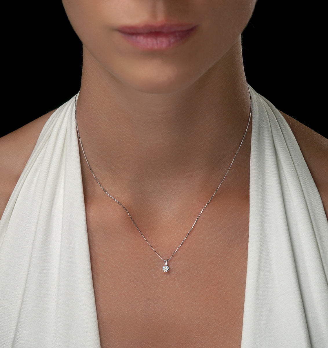 Diamond Pendant Necklace main image 1