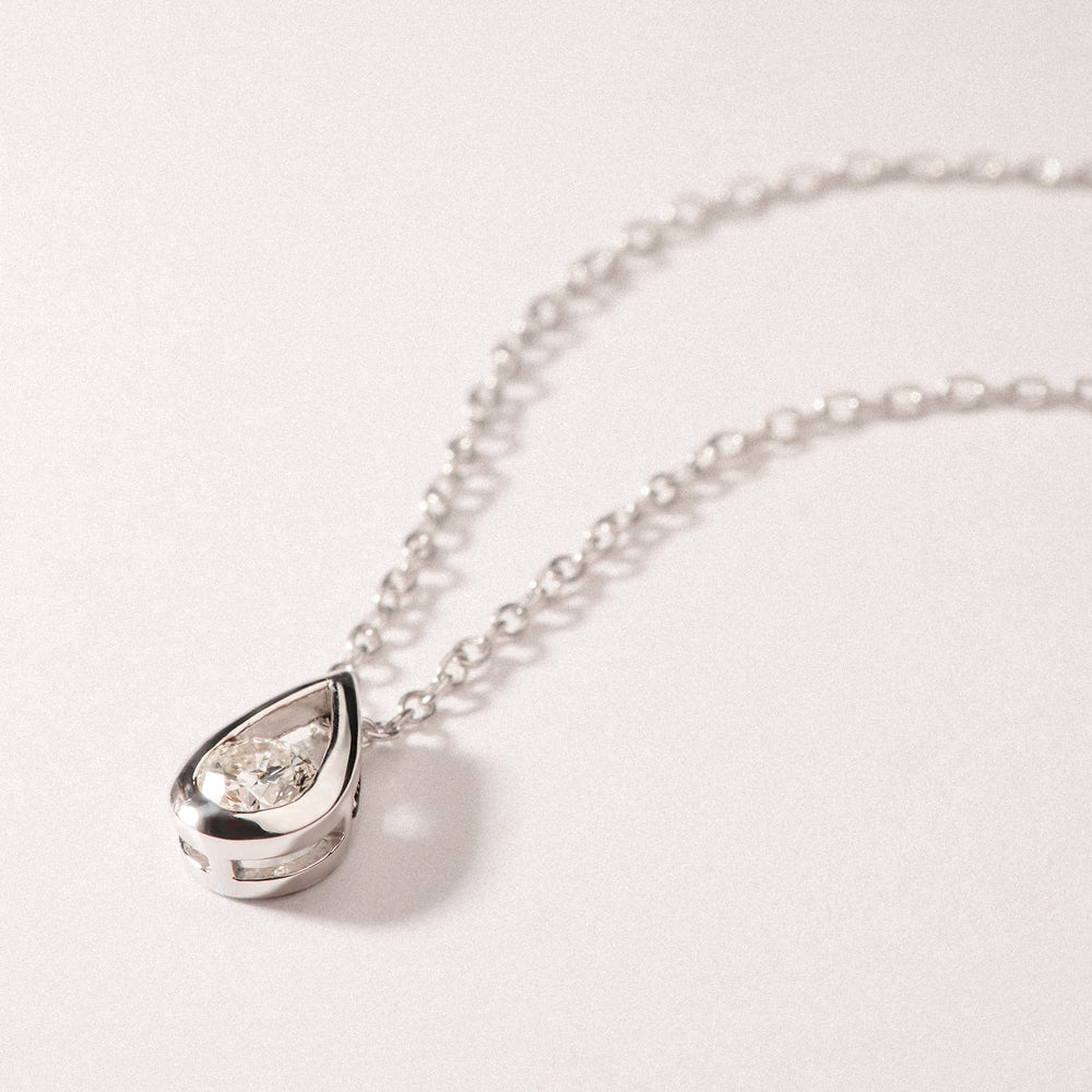 Teardrop Solitaire 0.10ct H/SI Round Cut Lab Grown Necklace in Silver
