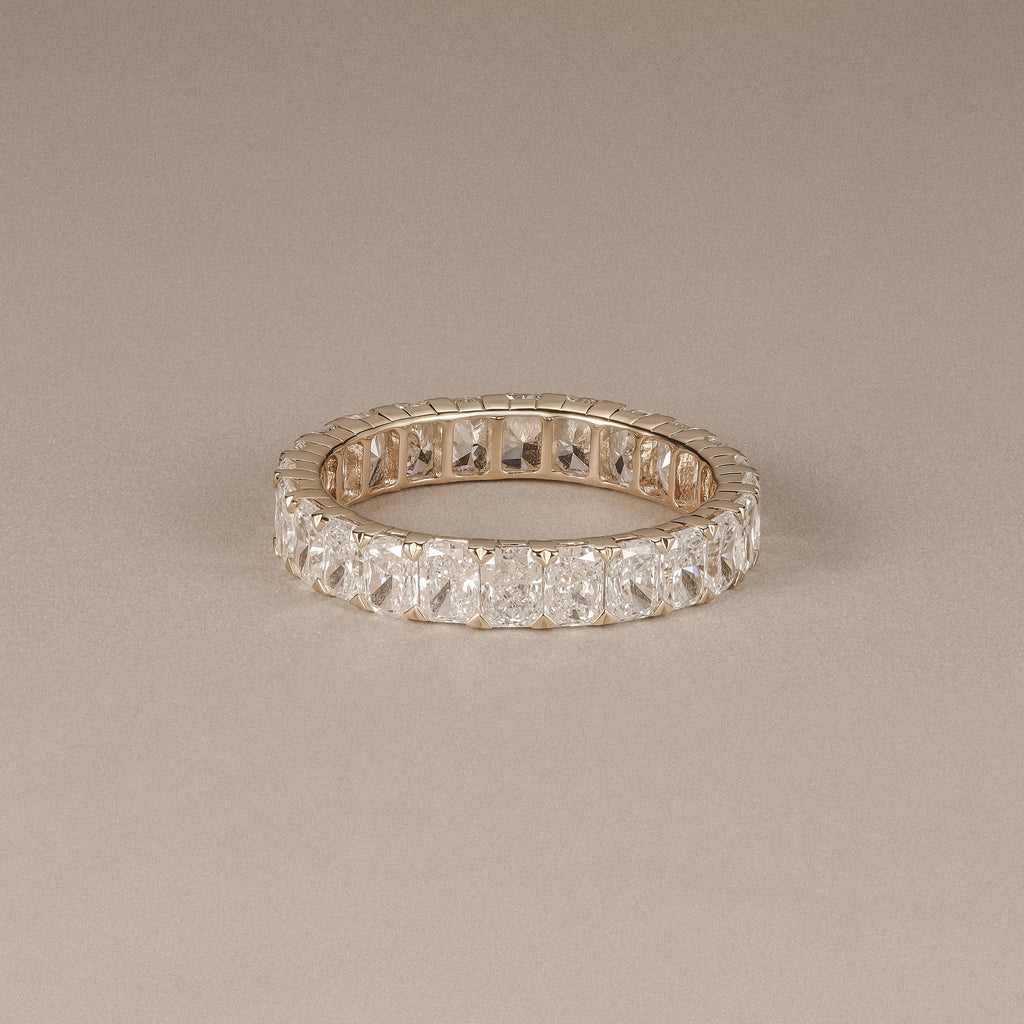 Sempre Radiant Cut 3.00ct Lab Diamond Eternity Ring in 18K Yellow Gold