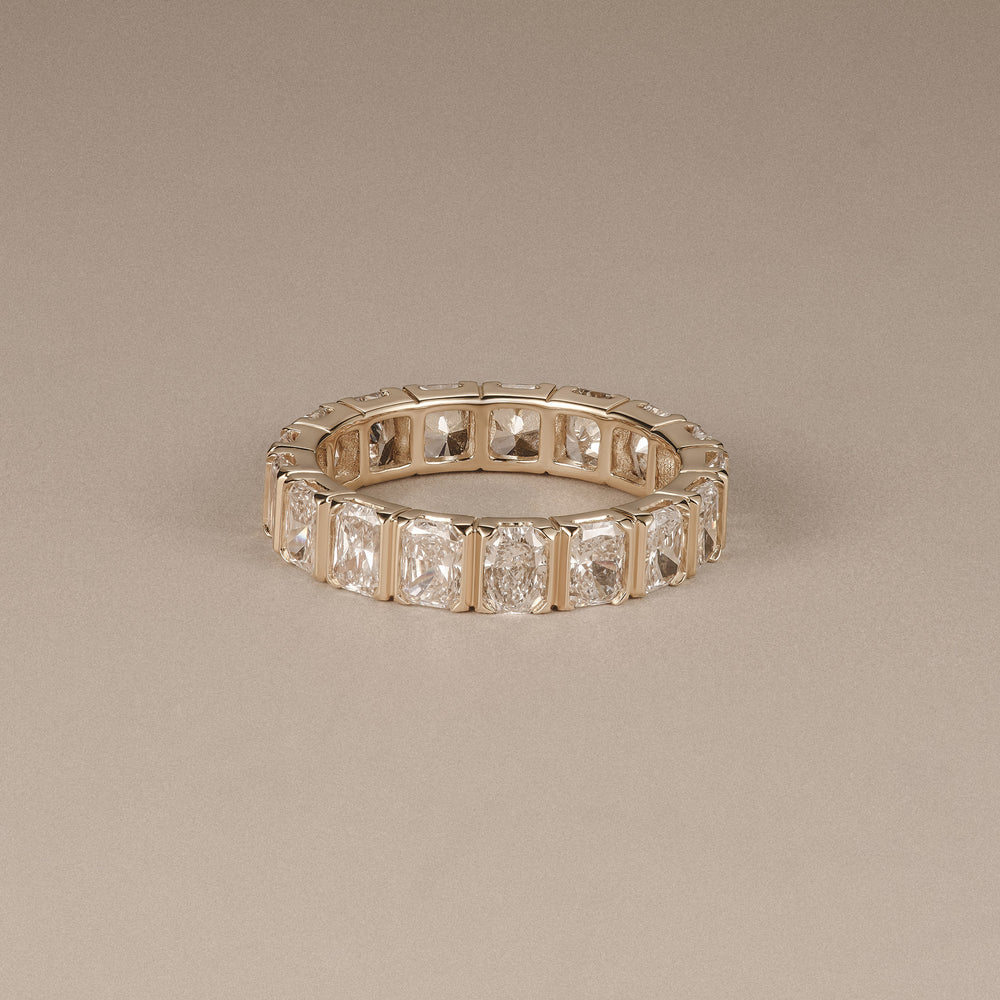 Sempre Bezel Radiant Cut 3.00ct Lab Diamond Eternity Ring in 18K Yellow Gold