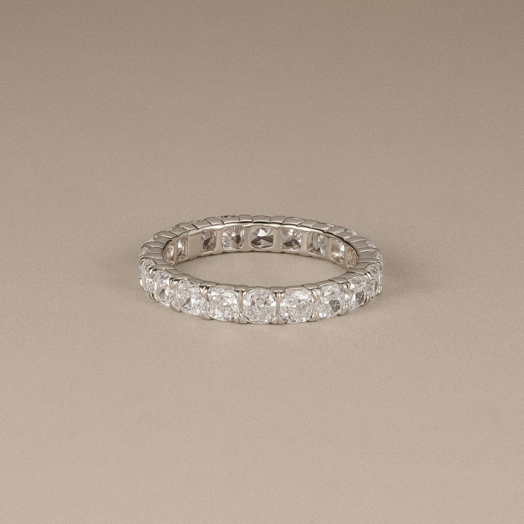 Sempre Cusion Cut 3.00ct Lab Diamond Eternity Ring in 18K White Gold
