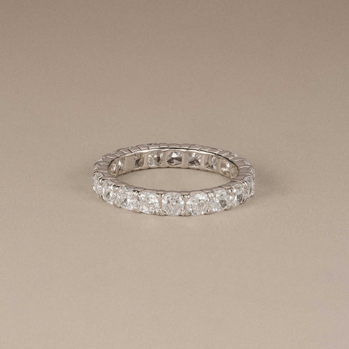 Sempre Cusion Cut 3.00ct Lab Diamond Eternity Ring in Platinum
