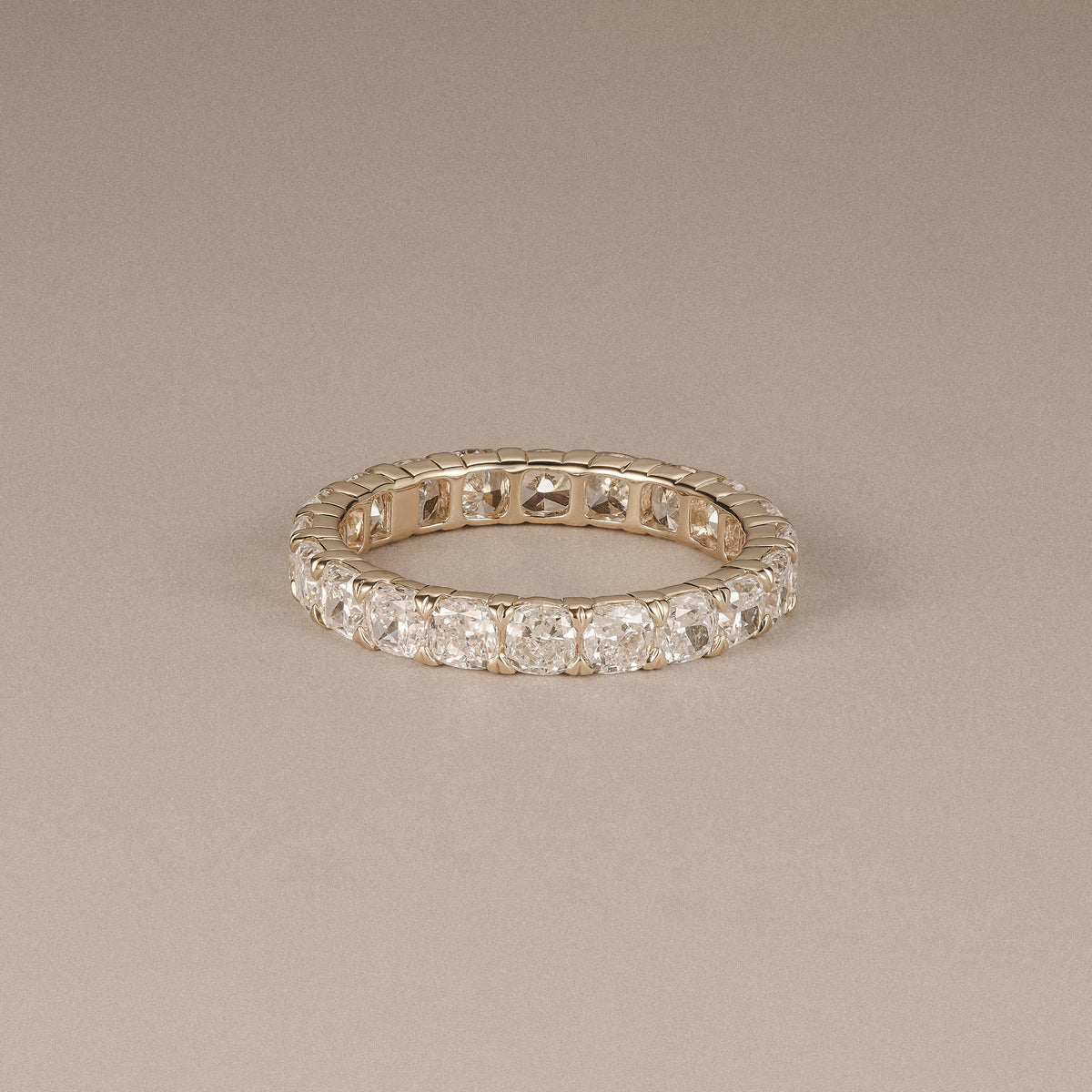 Sempre Cusion Cut 3.00ct Lab Diamond Eternity Ring in 18K Yellow Gold