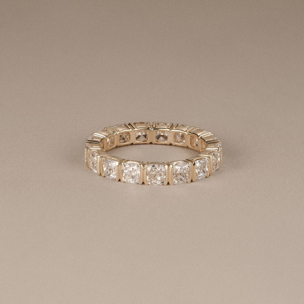 Sempre Bezel Cusion Cut 3.00ct Lab Diamond Eternity Ring in 18K Yellow Gold