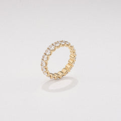 Sempre Oval Cut 3.00ct Lab Diamond Eternity Ring in 18K Yellow Gold