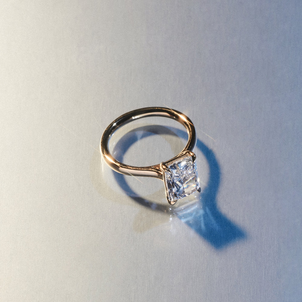 Amora Radiant 1.00ct Hidden Halo Diamond Engagement Ring G/VS Set in 18K Gold