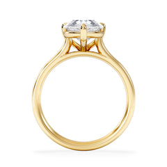 Amora Pear 3.00ct Lab Diamond Engagement Ring G/VS Set in 18K Gold