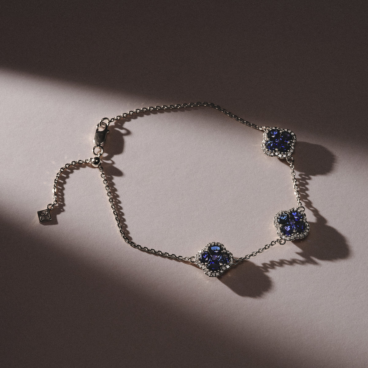 Alegria 3.00ct Lab Sapphire 3 Clover Halo Bracelet in Sterling Silver