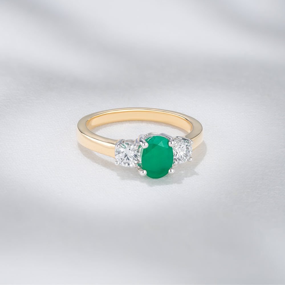 Emerald 0.70ct And Lab Diamonds G/Vs 0.50ct Platinum Ring