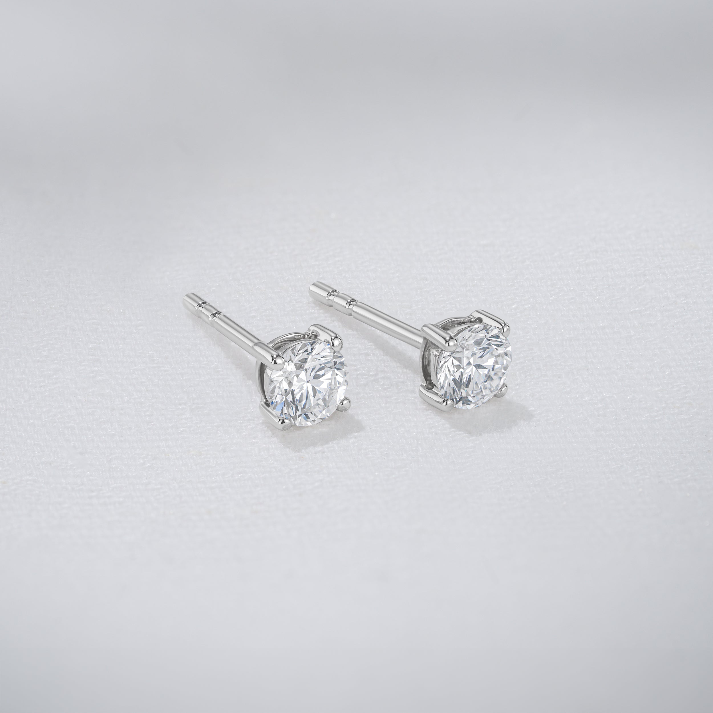 Lab Diamond Studs Earrings 0.50ct H/Si Quality in 9K White Gold - 4.2mm