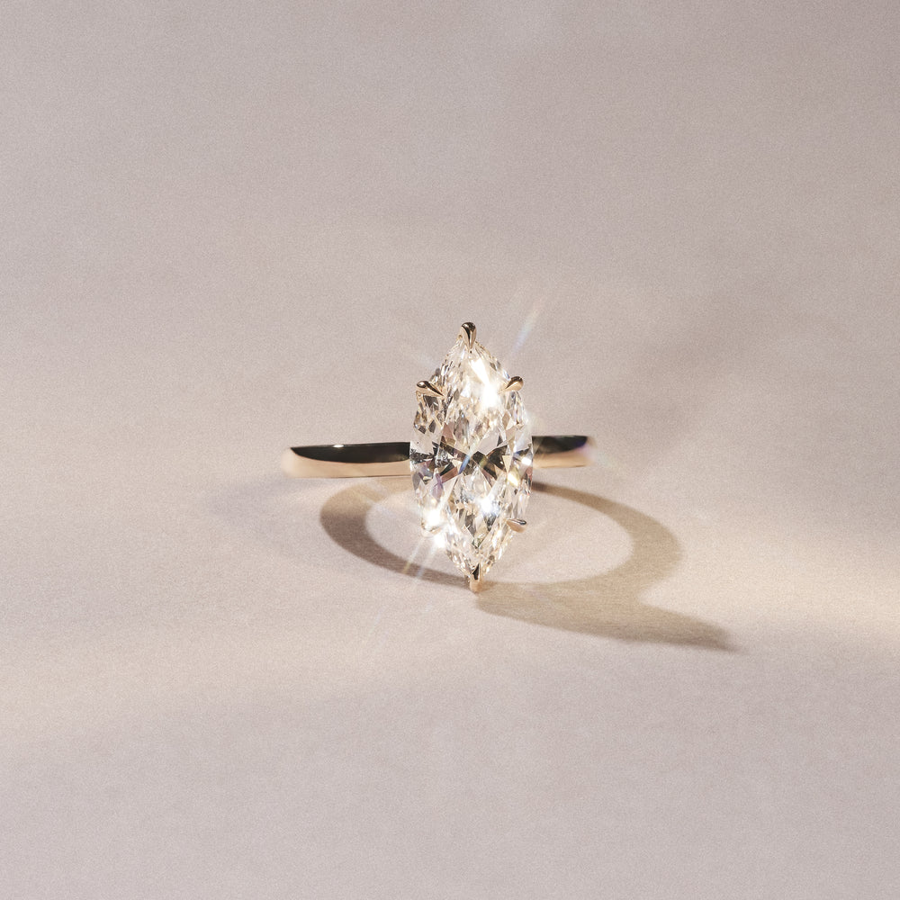 Amora Marquise 1.00ct Lab Diamond Engagement Ring F/VS Set in 18K Gold